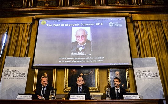 Нобелевскую премию по экономике получил профессор Энгус Дитон - ảnh 1